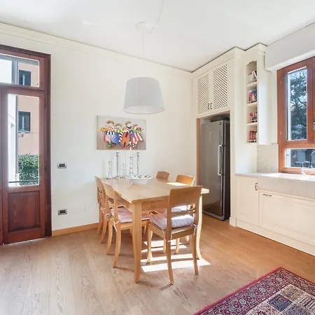 Une, Garden, And Culture