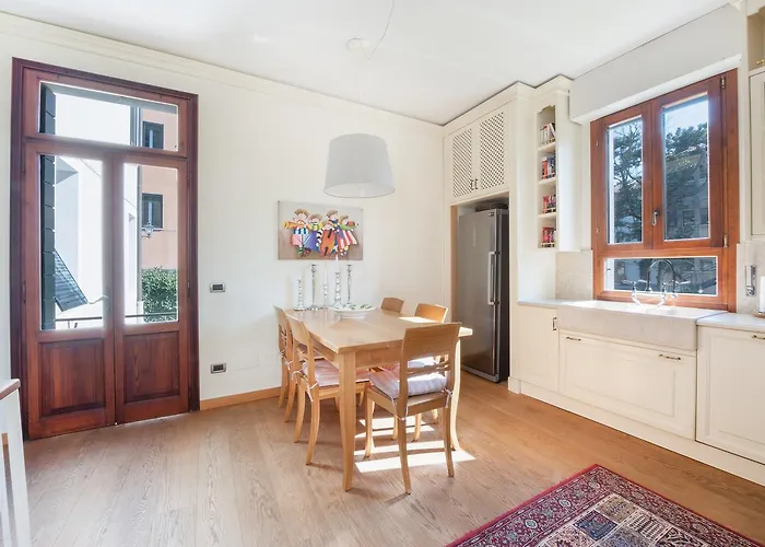 Une, Garden, And Culture