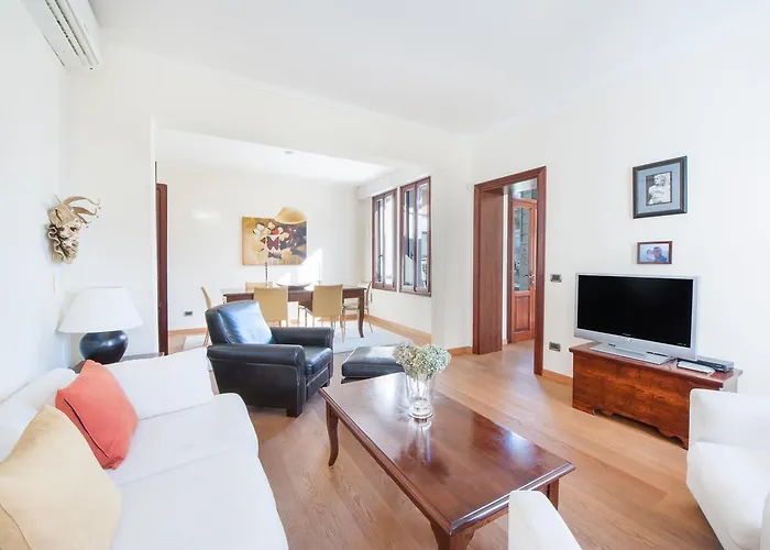 Une, Garden, And Culture * ヴェネツィア・リド島