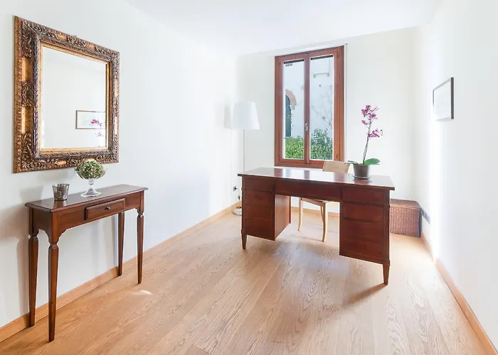 別荘 Une, Garden, And Culture