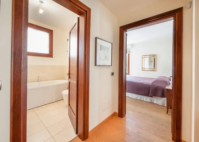 Une, Garden, And Culture Casa de Férias